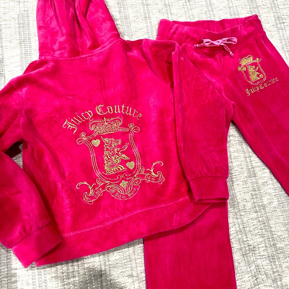 Juicy Couture Fuchsia Velour Set with Gold Accents